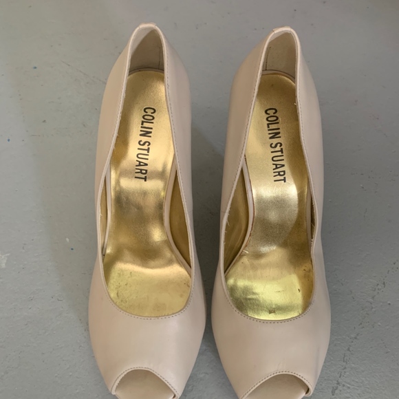 Ivory peep toe Colin Stewart pumps - Picture 2 of 4